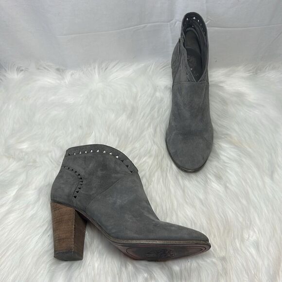 Vince Camuto Fritan Grey Nubuck Ankle Booties Sz 9 - Picture 2 of 8